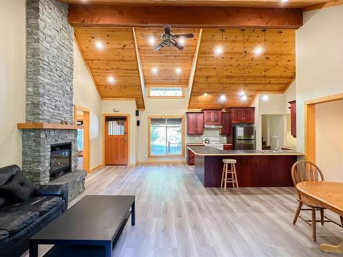1655 Cole Rd, Sooke, BC - Indoor With Fireplace