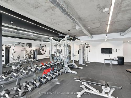 916-170 Bayview Ave, Toronto, ON - Indoor Photo Showing Gym Room