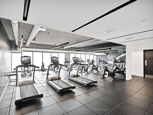 916-170 Bayview Ave, Toronto, ON - Indoor Photo Showing Gym Room