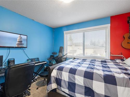 101 Armins Pl, Nanaimo, BC - Indoor Photo Showing Bedroom