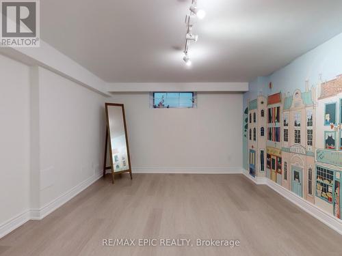 20 Montressor Dr, Toronto, ON - Indoor Photo Showing Other Room