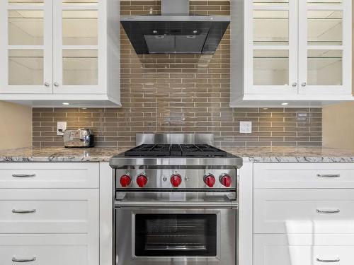 2820 Landry Crescent, Summerland, BC - Indoor Photo Showing Kitchen With Upgraded Kitchen
