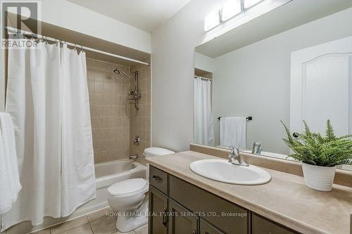 #3 -232 Stonehenge Rd, Hamilton, ON - Indoor Photo Showing Bathroom