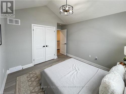 44 Greene Street, South Huron, ON - Indoor Photo Showing Bedroom