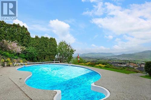 324 Sunshine Place, Vernon, BC - Outdoor With In Ground Pool