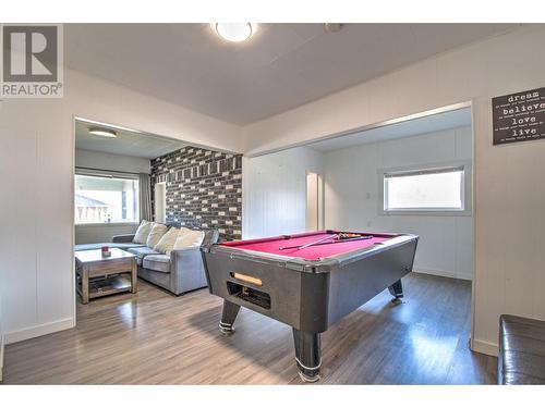 7180 50 Street Ne, Salmon Arm, BC - Indoor Photo Showing Other Room
