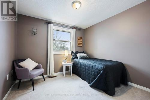47 Grandridge Cres, Guelph, ON - Indoor Photo Showing Bedroom