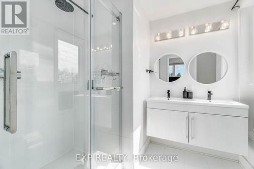 #312 -6065 Mcleod Rd N, Niagara Falls, ON - Indoor Photo Showing Bathroom