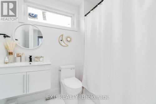 312 - 6065 Mcleod Road N, Niagara Falls, ON - Indoor Photo Showing Bathroom