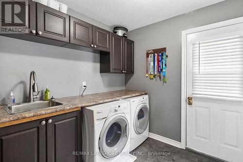 1059 Booth St, Cobourg, ON - Indoor Photo Showing Laundry Room
