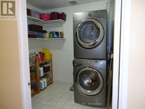 #2401 -7 Bishop Ave, Toronto, ON - Indoor Photo Showing Laundry Room