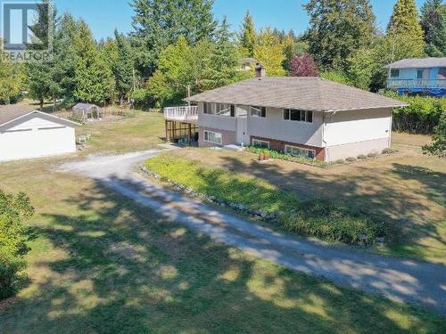 7151 Boswell Street, Powell River, BC - Outdoor