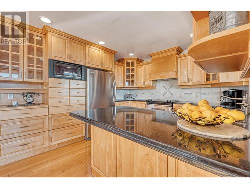 78 Spruce Drive, Vernon, BC - Indoor Photo Showing Kitchen