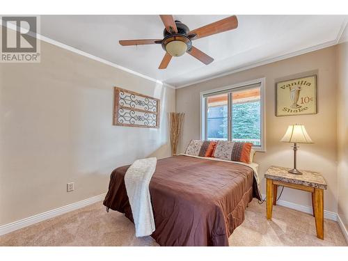 78 Spruce Drive, Vernon, BC - Indoor Photo Showing Bedroom