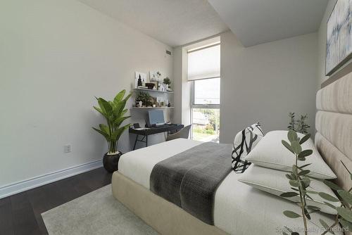 427 Aberdeen Avenue|Unit #305, Hamilton, ON - Indoor Photo Showing Bedroom
