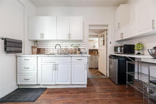 124 Main Street W, Port Colborne, ON - Indoor Photo Showing Kitchen