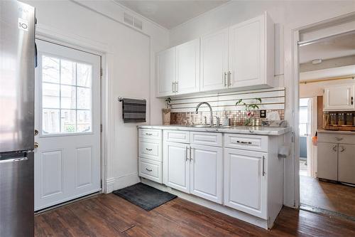 124 Main Street W, Port Colborne, ON - Indoor Photo Showing Kitchen