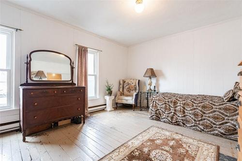 124 Main Street W, Port Colborne, ON - Indoor Photo Showing Bedroom