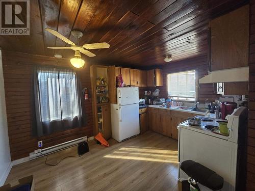 4525 Park Avenue, Terrace, BC - Indoor Photo Showing Kitchen