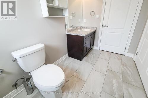 7733 Old Field Rd, Niagara Falls, ON - Indoor Photo Showing Bathroom