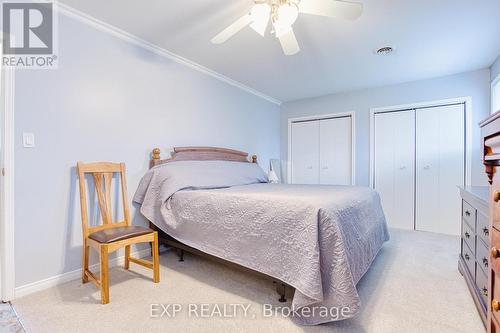128 Cook Ave, Fort Erie, ON - Indoor Photo Showing Bedroom