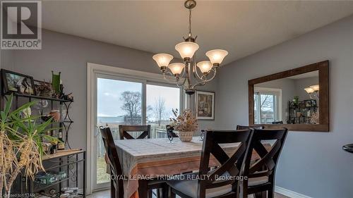 2738 Devon Road, London, ON - Indoor Photo Showing Dining Room