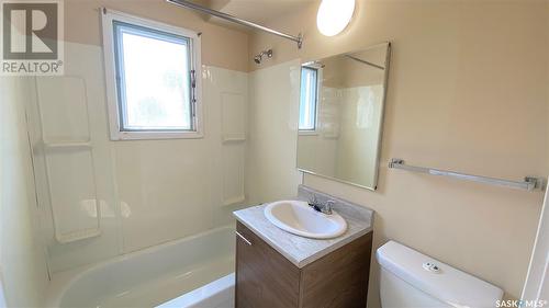 35 19Th Street E, Prince Albert, SK - Indoor Photo Showing Bathroom