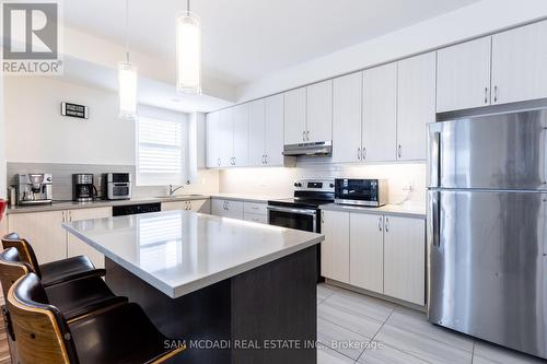#10 -2212 Bromsgrove Rd, Mississauga, ON - Indoor Photo Showing Kitchen