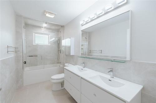 5662 Wesson Road S, New Tecumseth, ON - Indoor Photo Showing Bathroom