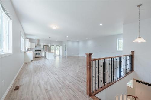 5662 Wesson Road S, New Tecumseth, ON - Indoor Photo Showing Other Room