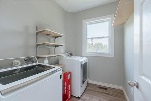 5662 Wesson Road S, New Tecumseth, ON - Indoor Photo Showing Laundry Room