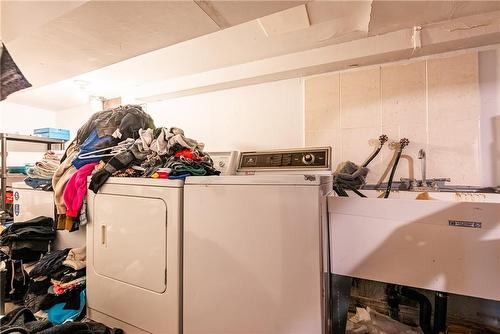 55 Cannon Street W, Hamilton, ON - Indoor Photo Showing Laundry Room