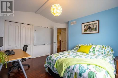 141 West Ridge Drive, Stittsville, ON - Indoor Photo Showing Bedroom