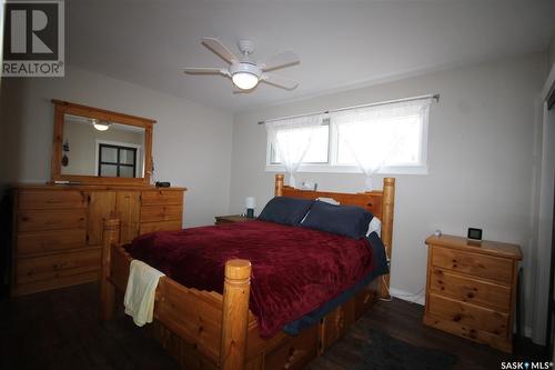 129 Tamarack Avenue N, Eastend, SK - Indoor Photo Showing Bedroom