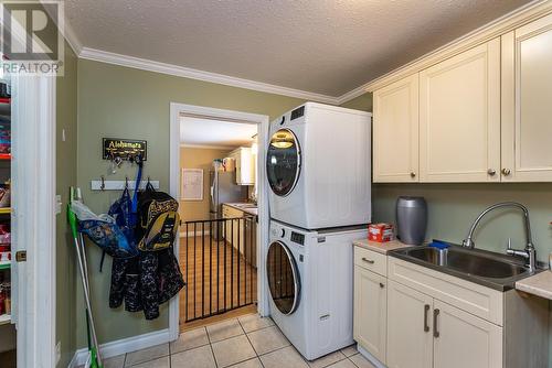 8625 Lynn Drive, Prince George, BC - Indoor Photo Showing Laundry Room