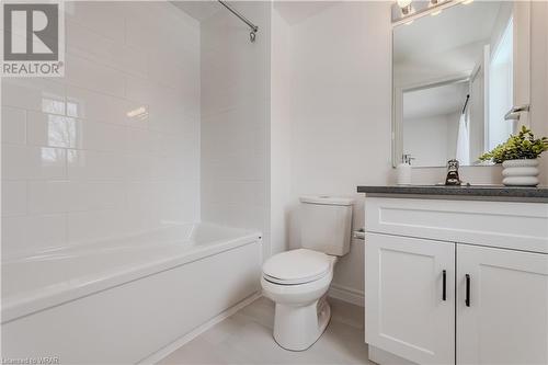 9 Sora Lane, Guelph, ON - Indoor Photo Showing Bathroom