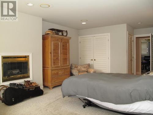 4614 Fuller Road, Kelowna, BC - Indoor Photo Showing Bedroom