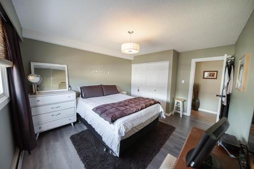 201 - 51 Ridgemont Drive, Fernie, BC - Indoor Photo Showing Bedroom