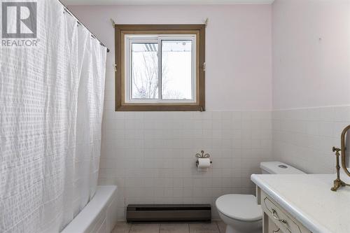 17 Varsity Ave, Sault Ste. Marie, ON - Indoor Photo Showing Bathroom