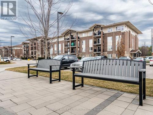 202 - 45 Kingsbury Square, Guelph, ON - Outdoor