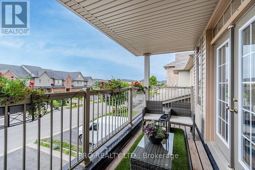 12 Bankfield Cres, Hamilton, ON - Outdoor With Balcony With Exterior