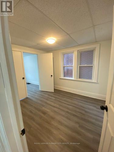 1387 Barton St E, Hamilton, ON - Indoor Photo Showing Other Room