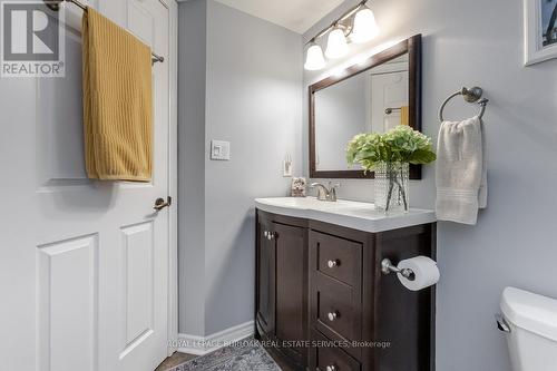 #410 -4025 Kilmer Dr, Burlington, ON - Indoor Photo Showing Bathroom