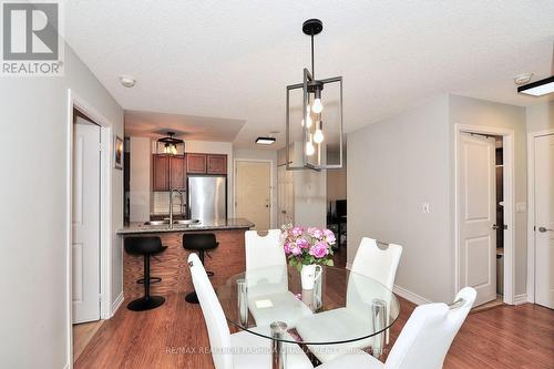 #426 -18 Harding Blvd, Richmond Hill, ON - Indoor Photo Showing Dining Room