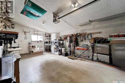 308 1St Avenue E, Blaine Lake, SK - Indoor Photo Showing Garage