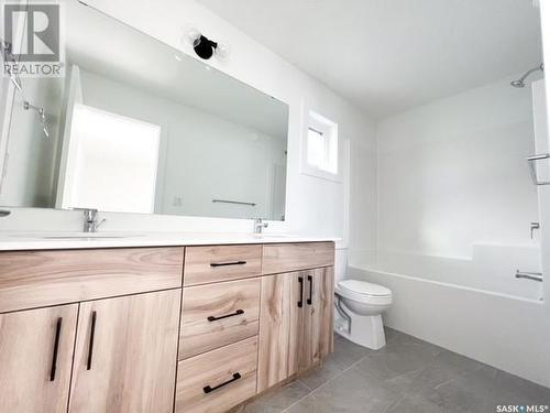 2847 Rosewood Drive, Saskatoon, SK - Indoor Photo Showing Bathroom