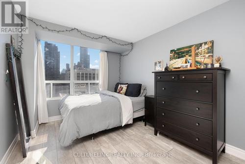 #1608 -25 Maitland Ave, Toronto, ON - Indoor Photo Showing Bedroom