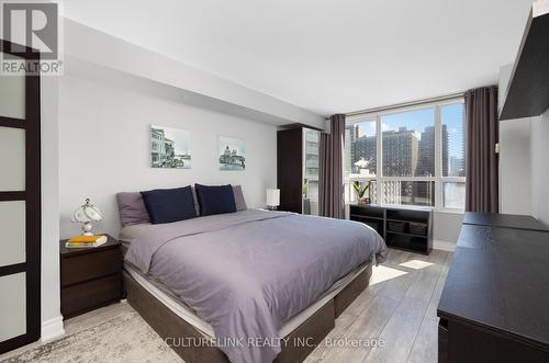 #1608 -25 Maitland Ave, Toronto, ON - Indoor Photo Showing Bedroom