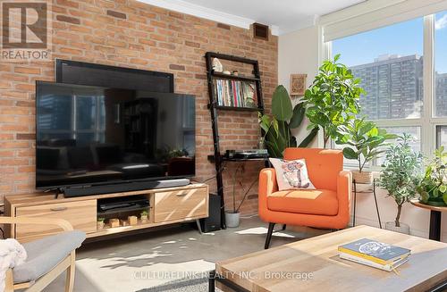 #1608 -25 Maitland Ave, Toronto, ON - Indoor With Fireplace