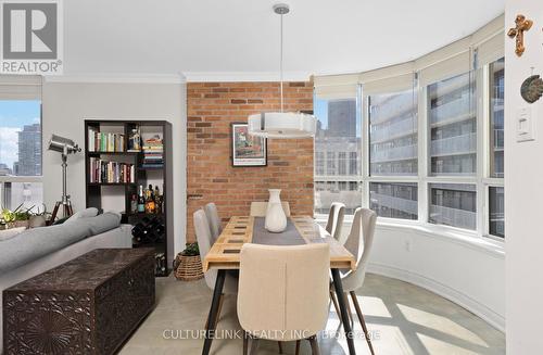 #1608 -25 Maitland Ave, Toronto, ON - Indoor Photo Showing Dining Room